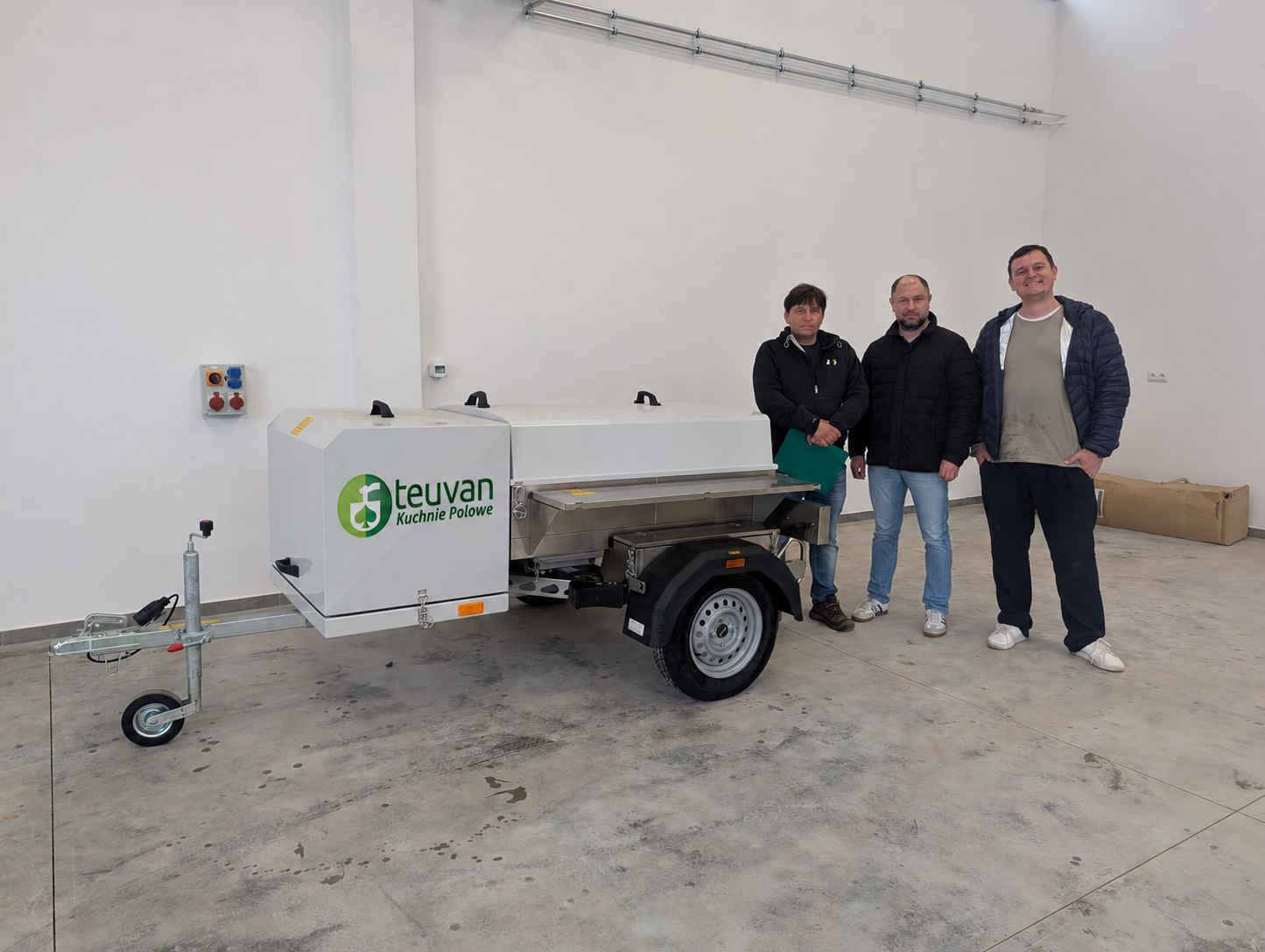 Kuchnia polowa Teuvan LFK150 LPG z przedstawicielami Gminy Orły i TARGA